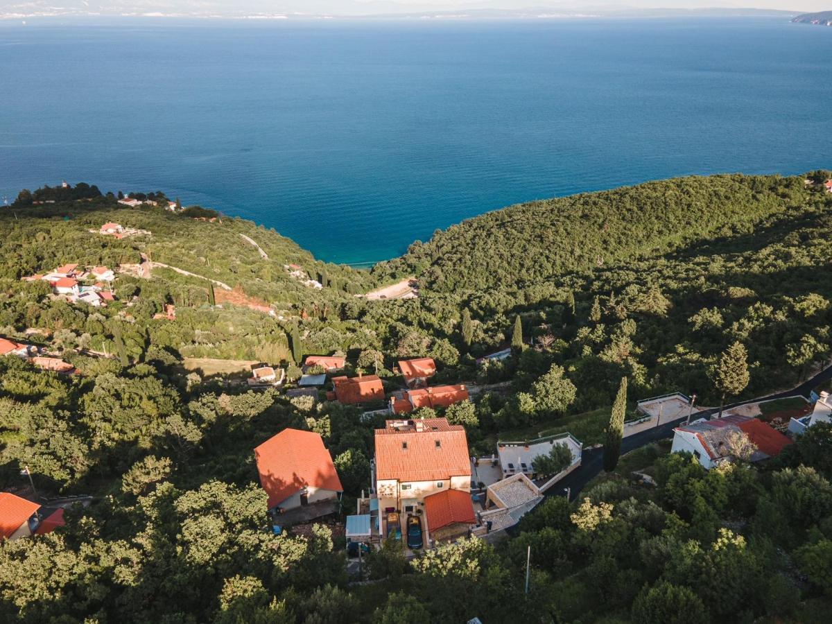 Villa Sabine Apartment Losinj 密德维亚 外观 照片