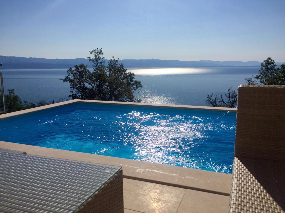 Villa Sabine Apartment Losinj 密德维亚 外观 照片