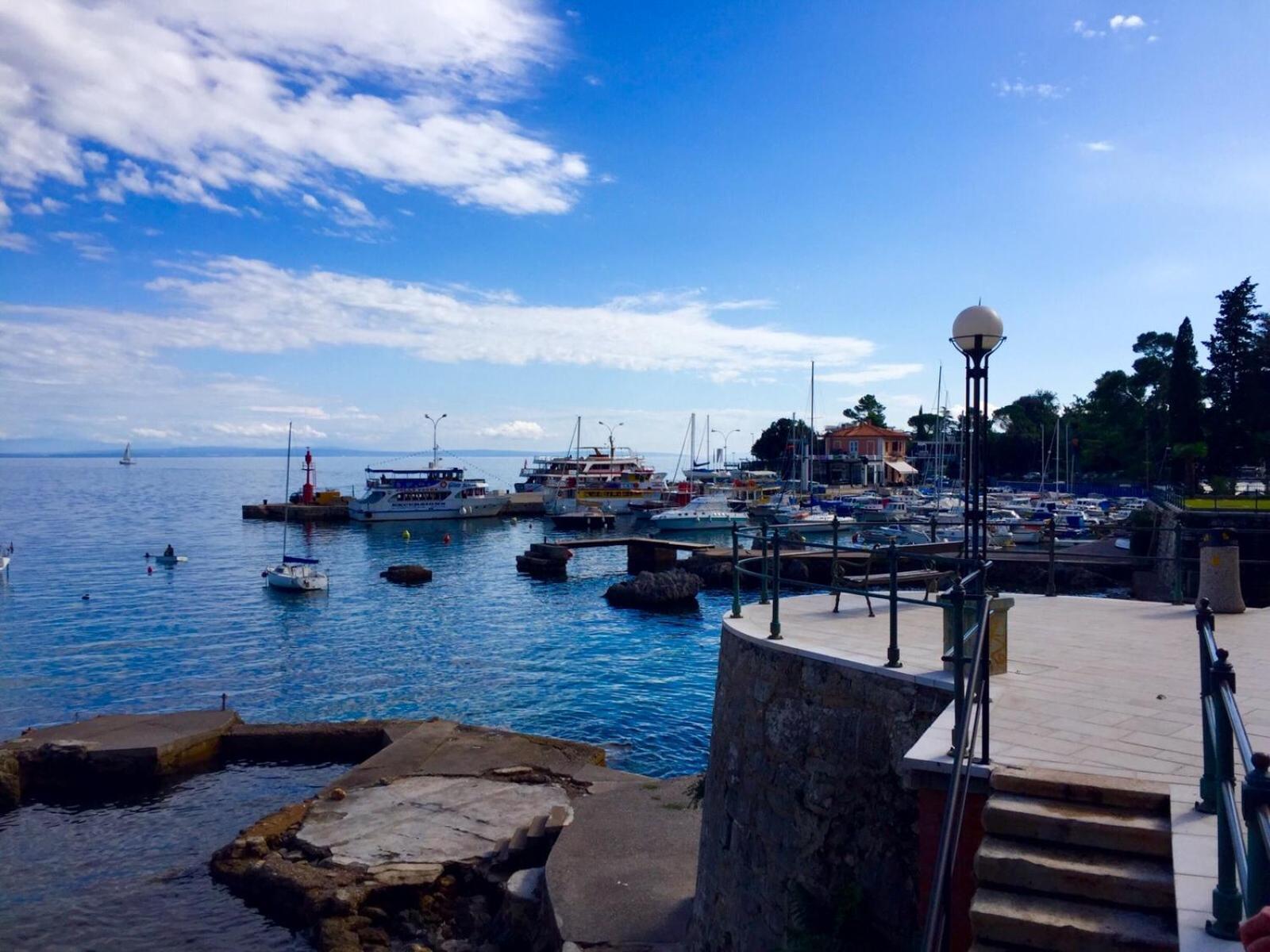 Villa Sabine Apartment Losinj 密德维亚 外观 照片