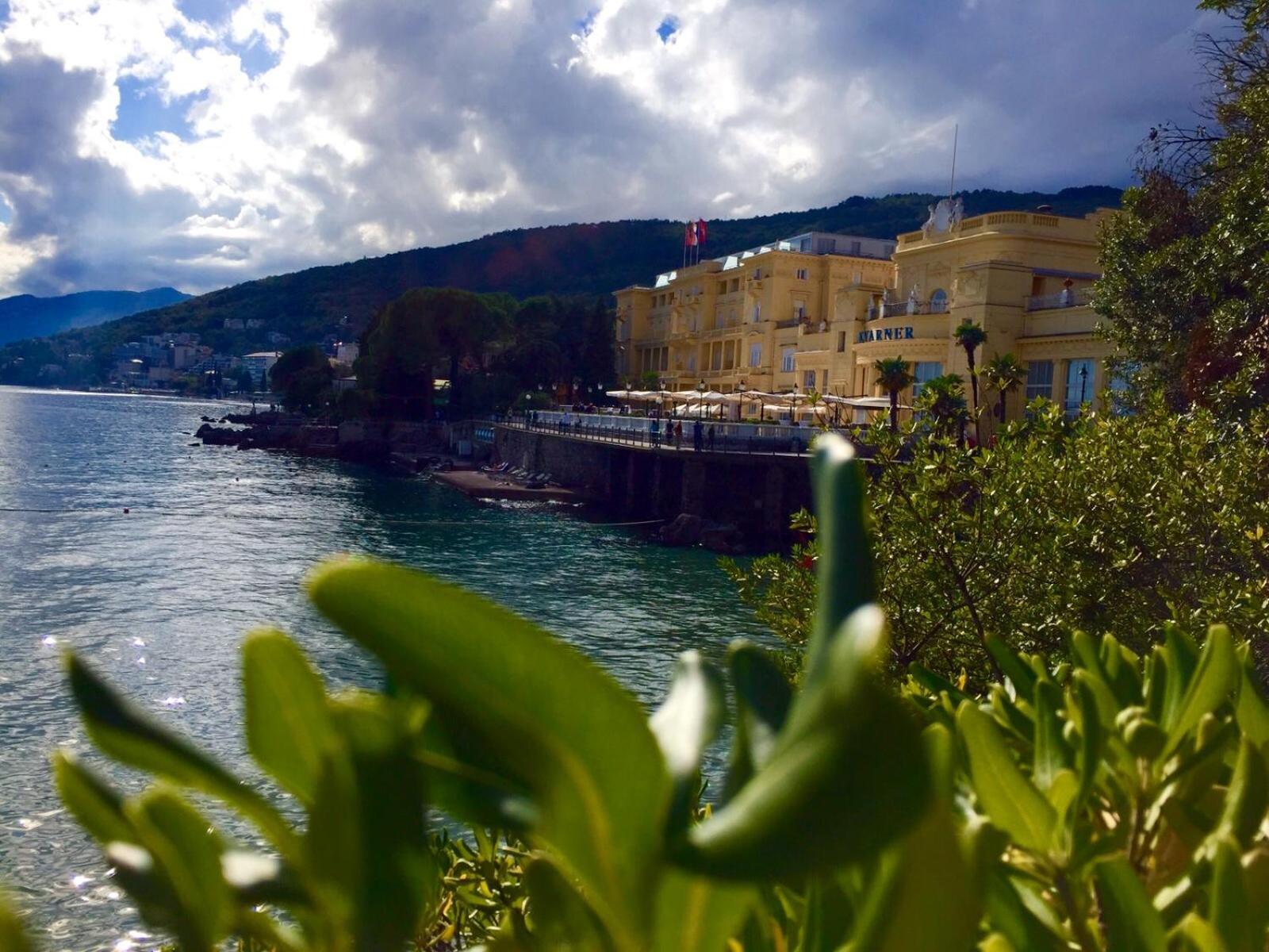 Villa Sabine Apartment Losinj 密德维亚 外观 照片