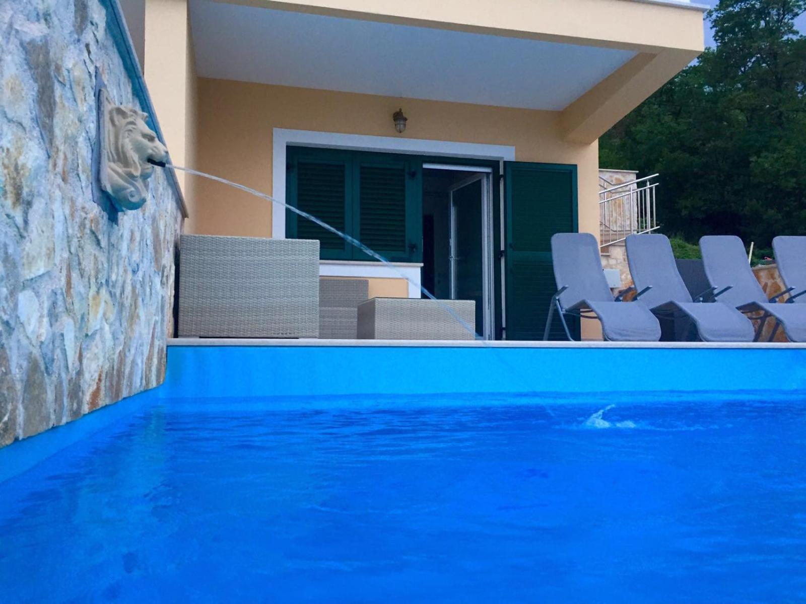 Villa Sabine Apartment Losinj 密德维亚 外观 照片